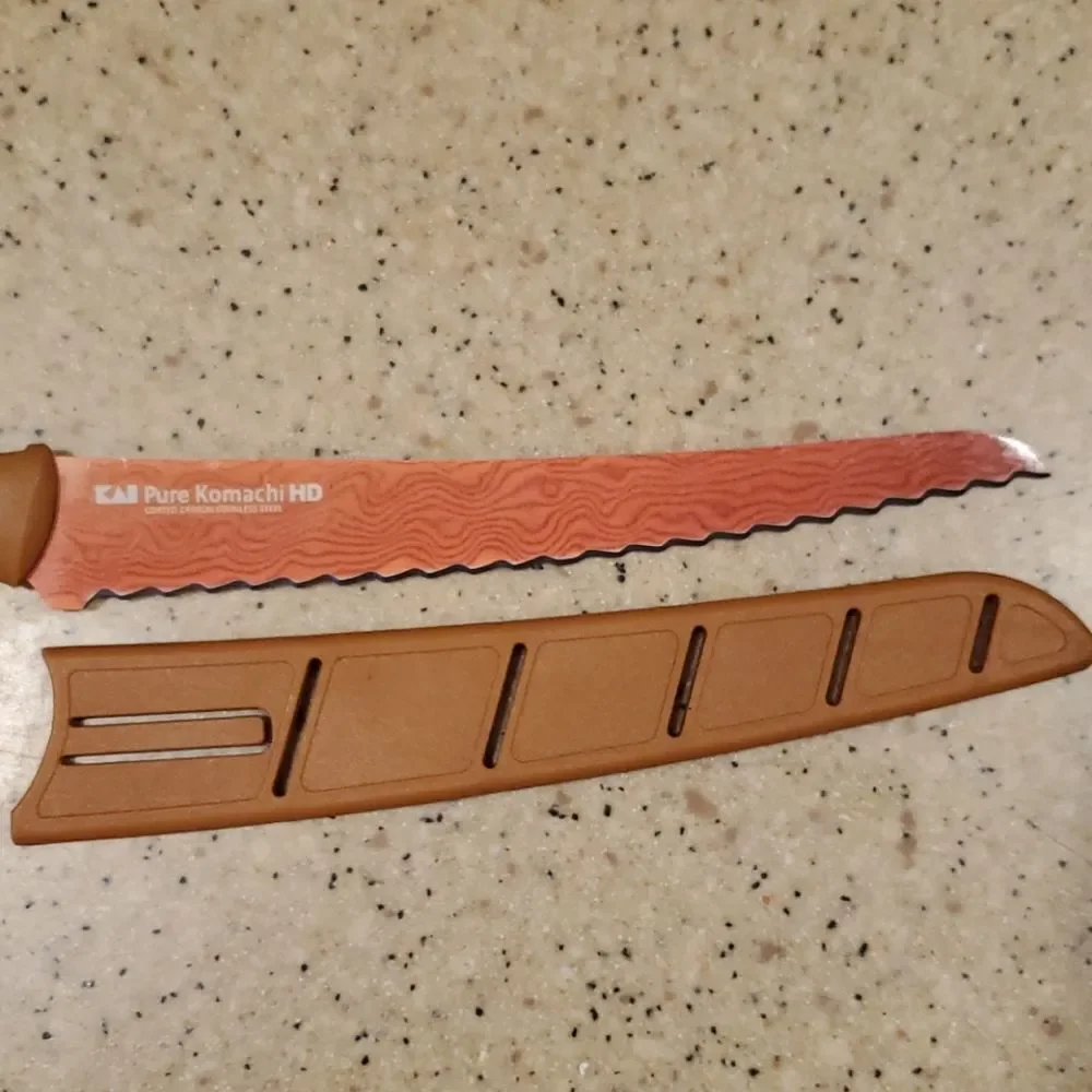 Kai Pure Komachi Serrated Bread Knife
